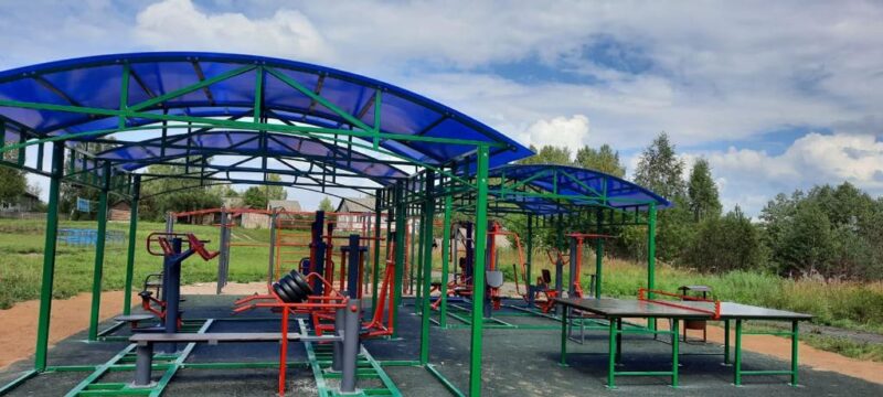 В посёлке Сандово установлена новая спортивная площадка