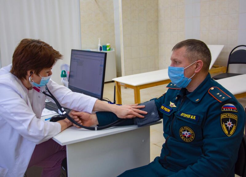 Больше 98% сотрудников ГУ МЧС России по Тверской области сделали прививку против коронавируса Больше 98% сотрудников ГУ МЧС России по Тверской области сделали прививку против коронавируса