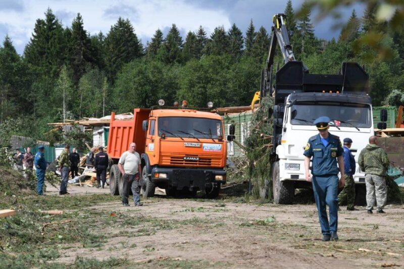 Губернатор поручил приобрести жилье для андреапольцев, дома которых были разрушены в результате стихии Губернатор поручил приобрести жилье для андреапольцев, дома которых были разрушены в результате стихии