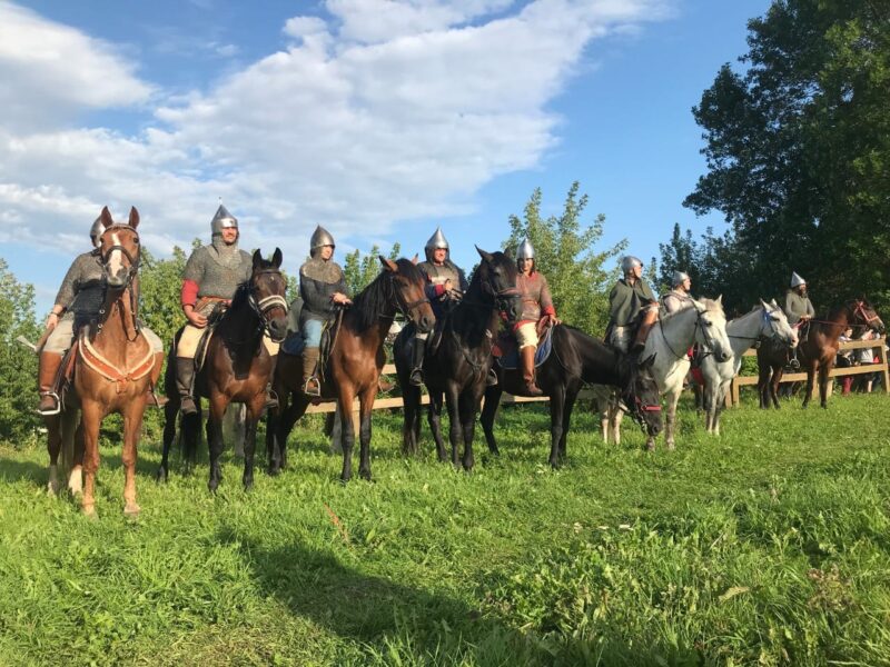 Конная дружина Александра Невского побывала в Торжке