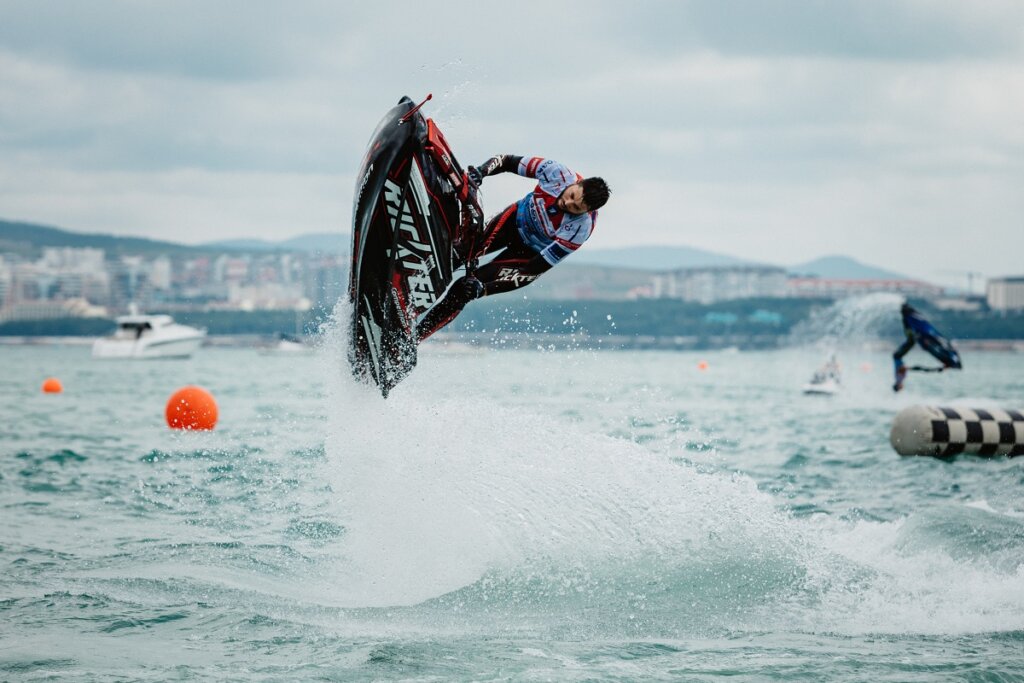 В Тверской области завершаются соревнования Чемпионата России по водно-моторному спорту В Тверской области завершаются соревнования Чемпионата России по водно-моторному спорту