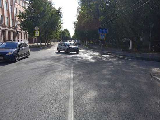 В Твери 19-летняя девушка-водитель не уступила дорогу другому автомобилю