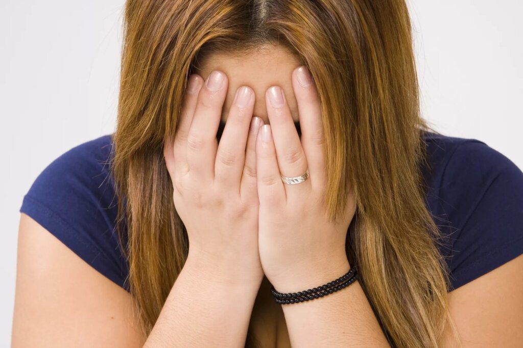 В Тверской области женщина лишилась двух миллионов рублей, пытаясь их сохранить