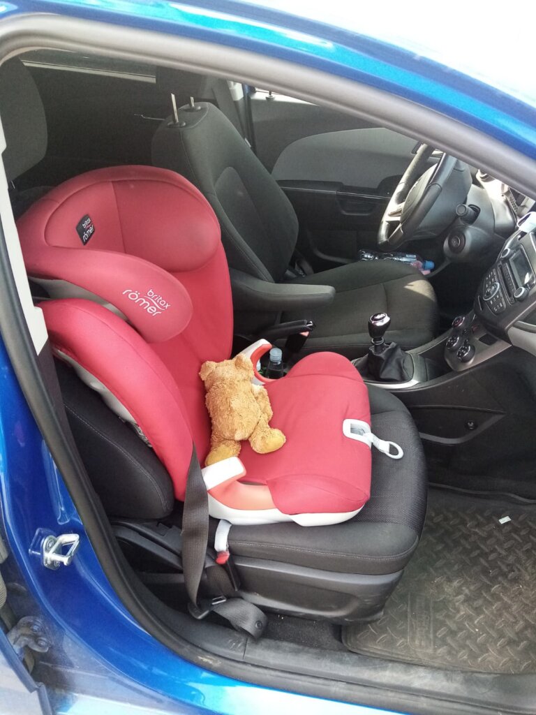 В Твери на мосту пострадала 3х-летняя девочка