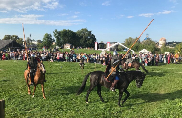 Конная дружина Александра Невского побывала в Торжке