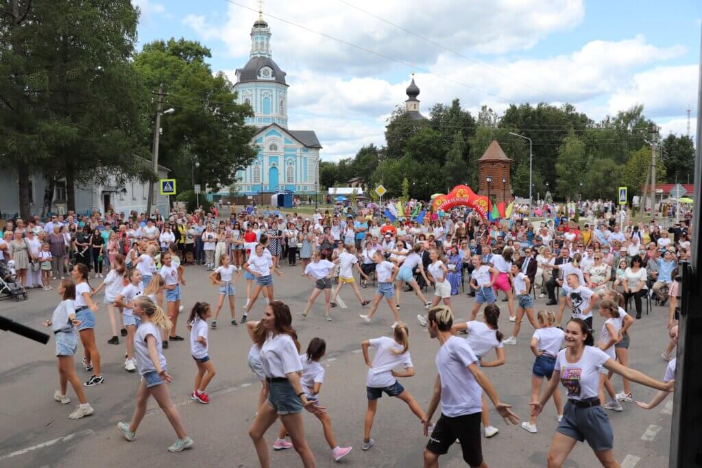 Играй-город: Торопец отпраздновал 947-й день рождения