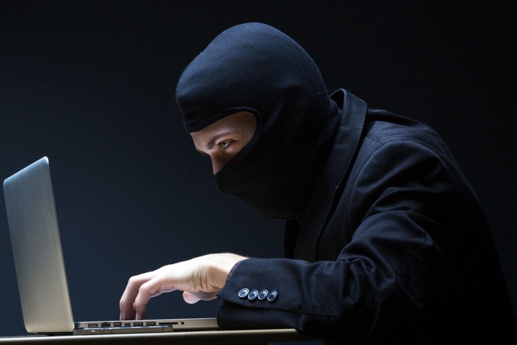 За 2021 год выросло количество мошеннических преступлений в Тверской области