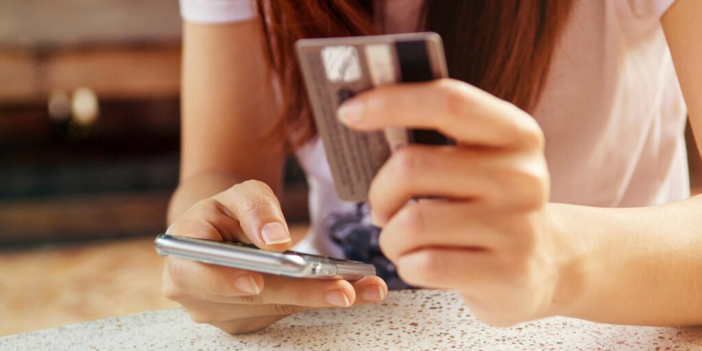 Стали известны подробности попытки обмана мошенниками жительницы Твери