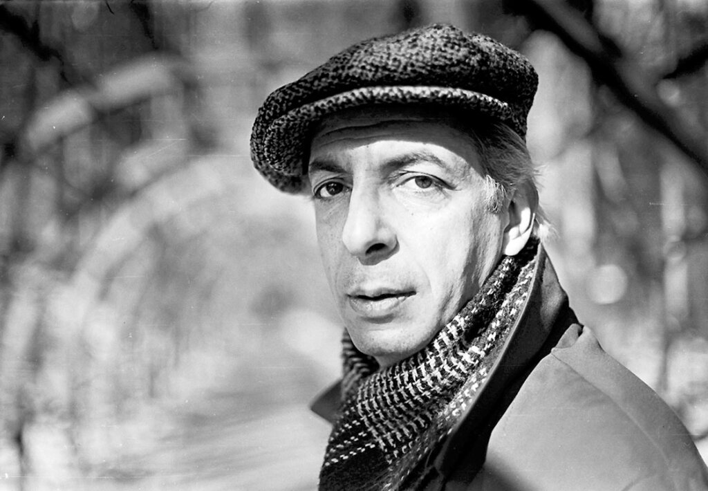 В тверской Горьковке открылась выставка к 90-летию советского и российского композитора Микаэла Таривердиева