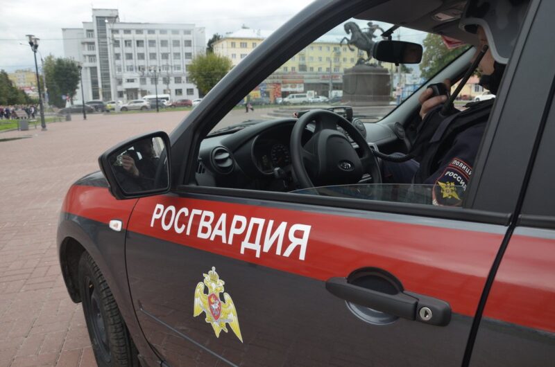 В Тверской области задержали разнопланового грабителя Сотрудники тверской Росгвардии предотвратили кражу в одном из магазинов города