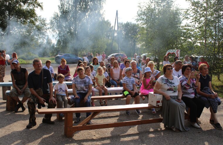 В Западнодвинском районе большая семья односельчан дружно и задорно отметили День одной из деревень