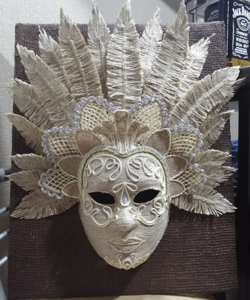 В Западной Двине проходит выставка венецианских масок