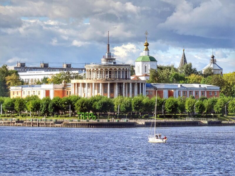 Игорь Руденя рассказал Владимиру Путину, зачем двигать Речной вокзал Владимир Путин узнал о первом этапе сбора подписей за восстановление Речного вокзала в Твери