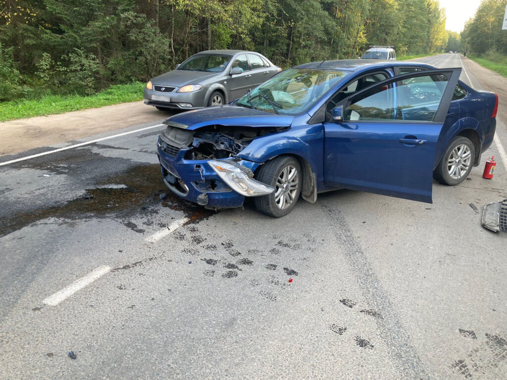 два человека получили травмы в ДТП