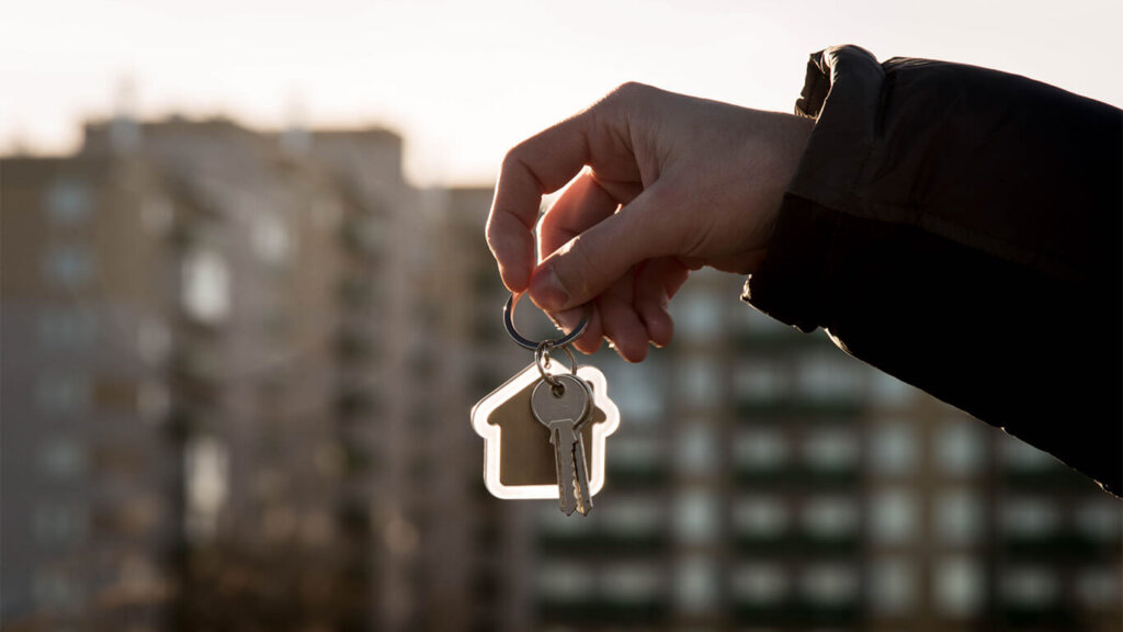 В Тверской области девушка-сирота получит положенное законом жилье