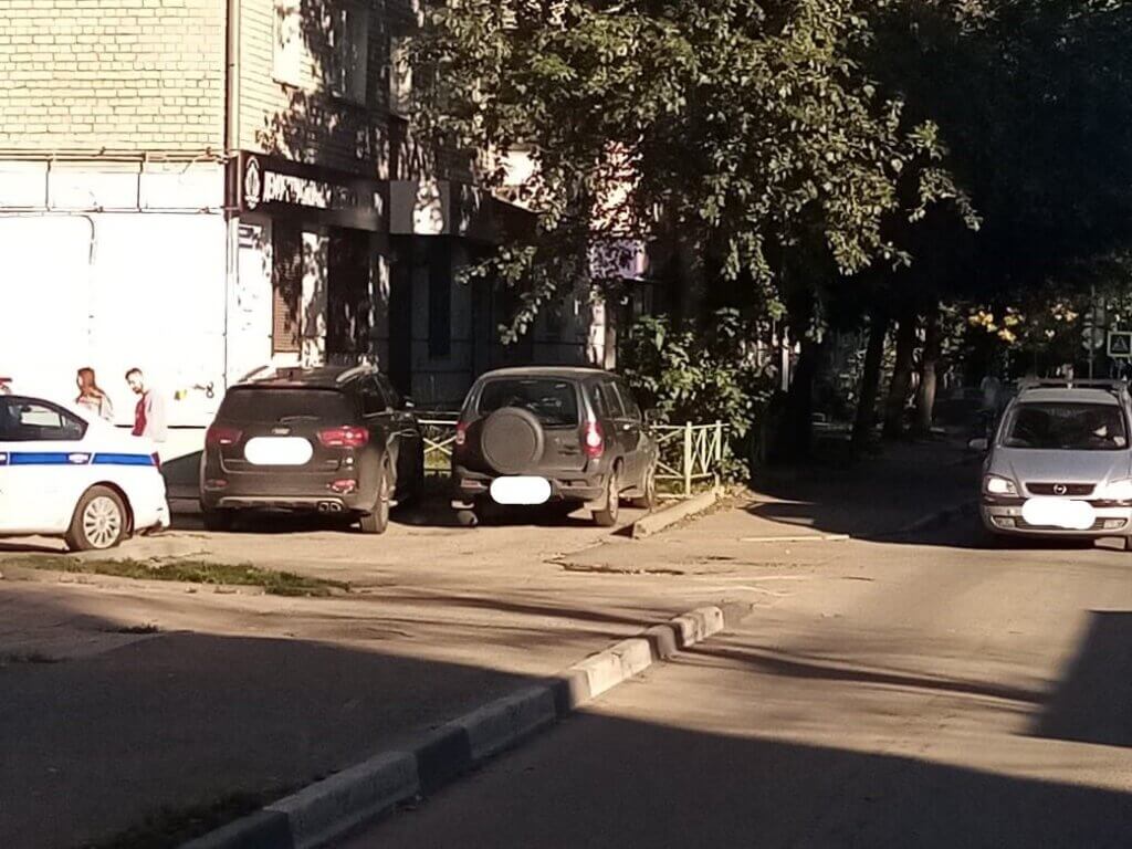 В Твери автомобиль сбил 10-летнего мальчика В Твери автомобиль сбил 10-летнего мальчика