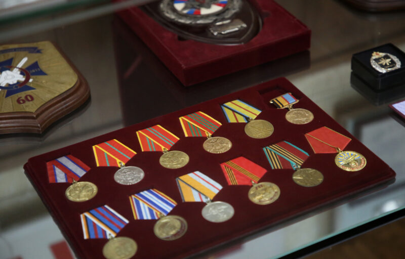 Игорь Руденя вручил награды военнослужащим Тверского территориального гарнизона