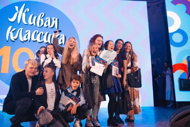 Акулина Павлова из Тверской области лучше всех в мире читает прозу Школьники из Тверской области могут принять участие в конкурсе чтецов "Живая классика"