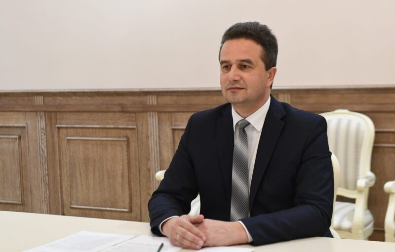 Андрей Белявский: Встреча главы государства Владимира Путина с губернатором Игорем Руденей — это согласование вектора движения региона, получение новых импульсов развития Андрей Белявский: День народного единства – праздник гордости за наше Отечество
