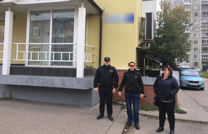 В Твери рецидивист грабил сетевые магазины и продавал украденный товар В Твери рецидивист грабил сетевые магазины и продавал украденный товар