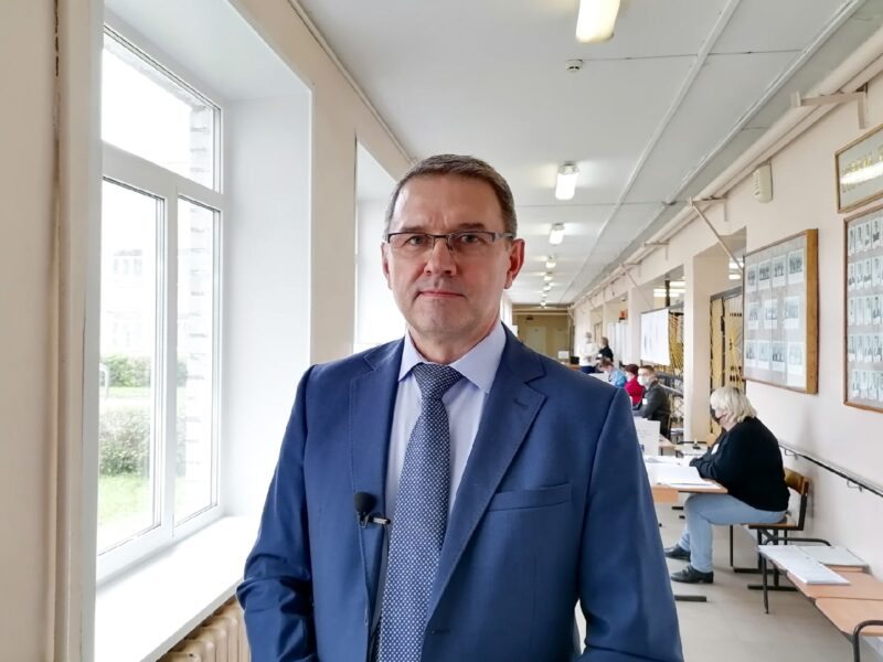 Глава Бежецкого района Игорь Павлов проголосовал на выборах Глава Бежецкого района Игорь Павлов проголосовал на выборах