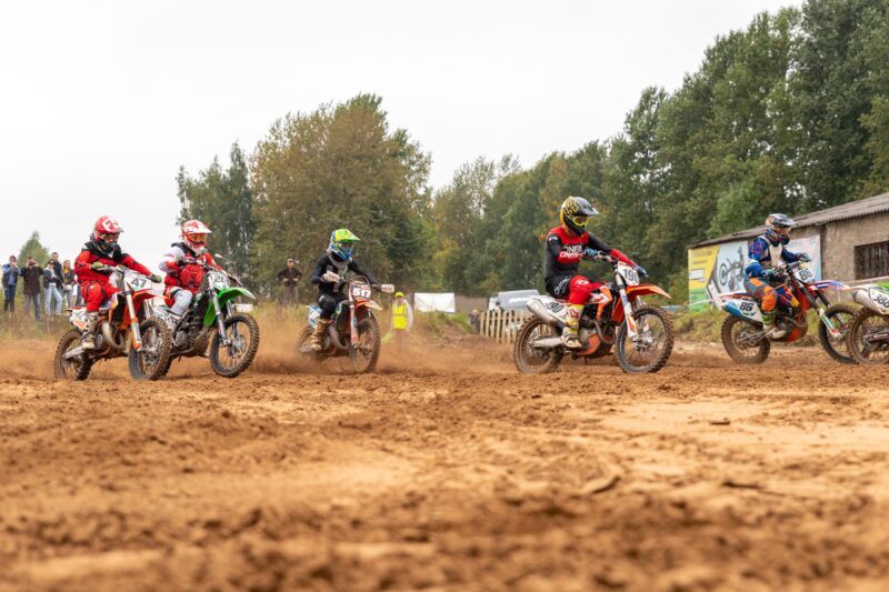 На полигоне Тверского политеха разыграли награды Кубка ректора по мотокроссу «Золотая осень»