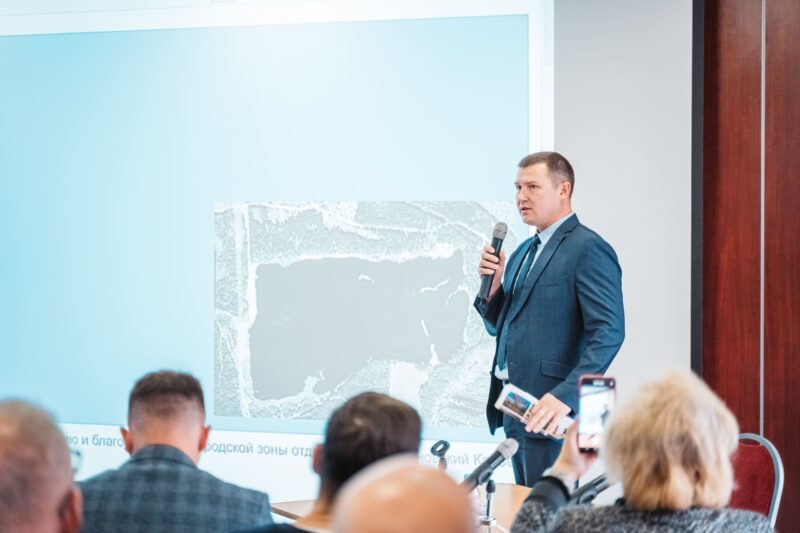 Владимир Васильев обсудил с общественниками дальнейшие преобразования Константиновского карьера