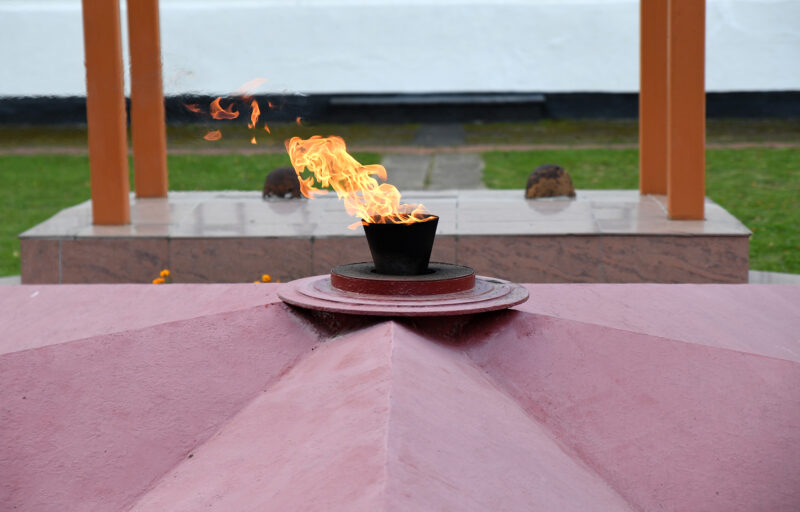 Игорь Руденя  возложил цветы к мемориалу «Вечная память» в Нелидово