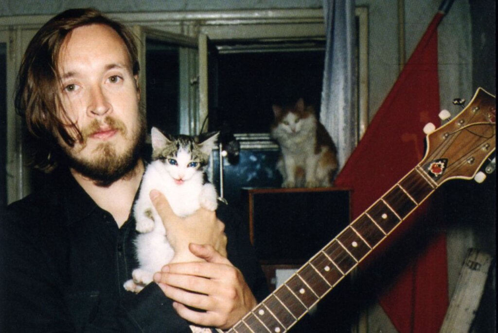 В тверском клубе споют песни Егора Летова В тверском клубе споют песни Егора Летова