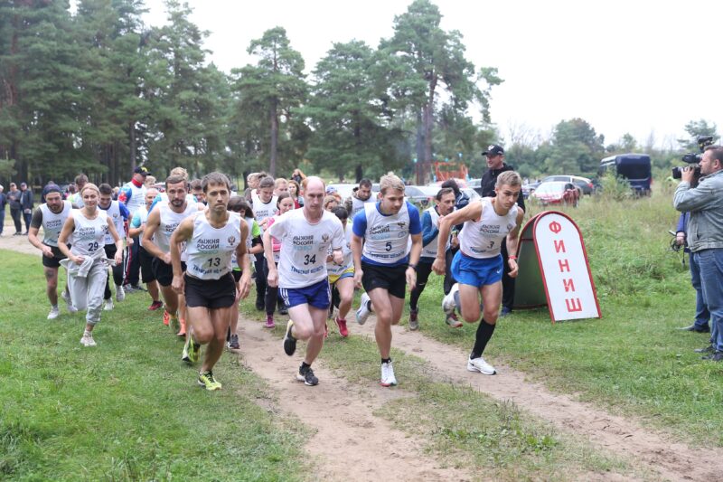 В микрорайоне Дорошиха по инициативе Владимира Васильева для жителей была построена спортивная детская площадка