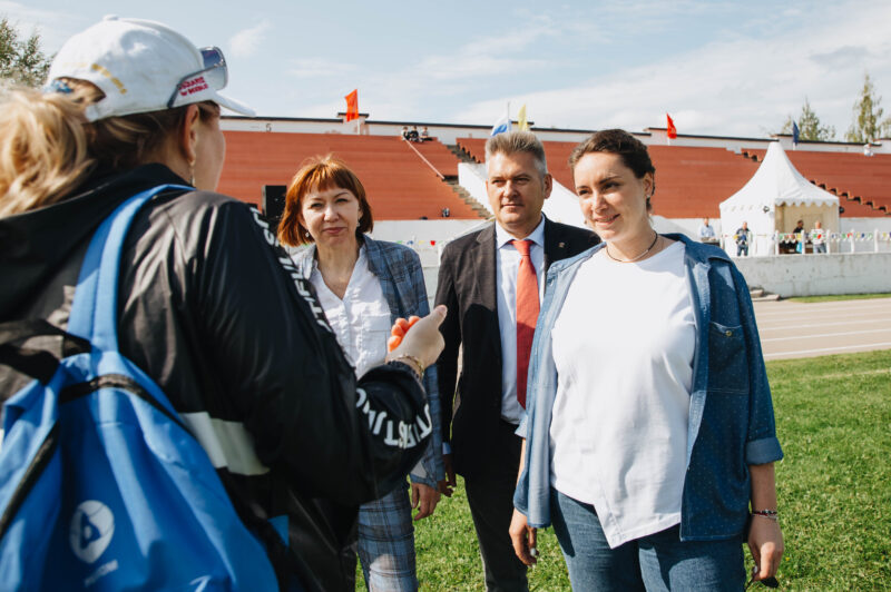 Медики, политики, ветераны: с кем встречается лидер тверских волонтеров