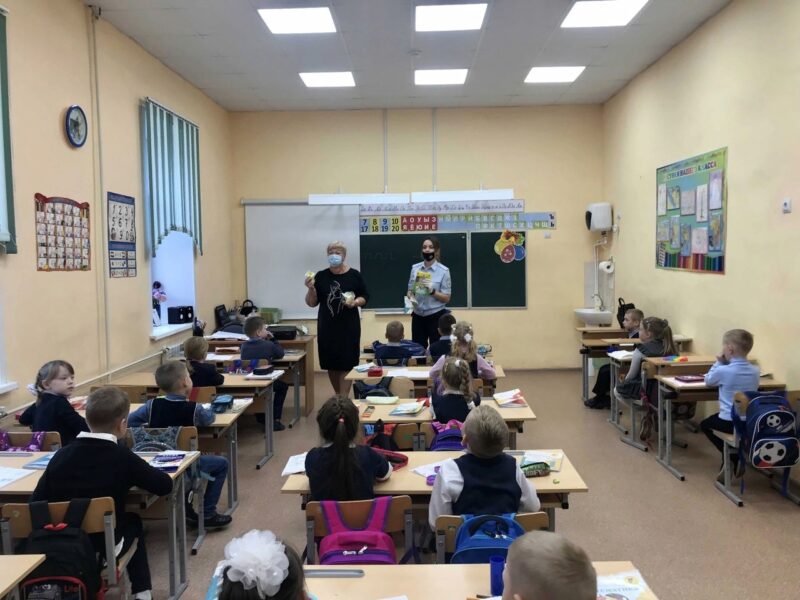 Лихославльские первоклассники стали заметнее на дорогах Лихославльские первоклассники стали заметнее на дорогах