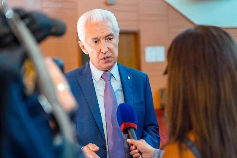 Владимир Васильев поблагодарил жителей Тверской области за поддержку Владимир Васильев поблагодарил жителей Тверской области за поддержку