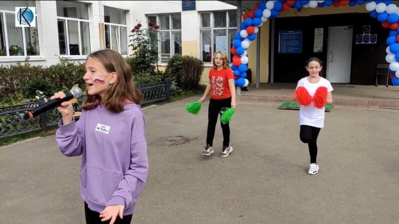 Выборы под музыку: на избирательных участках создаётся праздничное настроение Выборы под музыку: на избирательных участках создаётся праздничное настроение