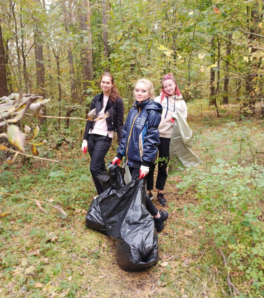 Волонтеры добровольческого центра ТвГТУ приняли участие во Всемирном дне чистоты