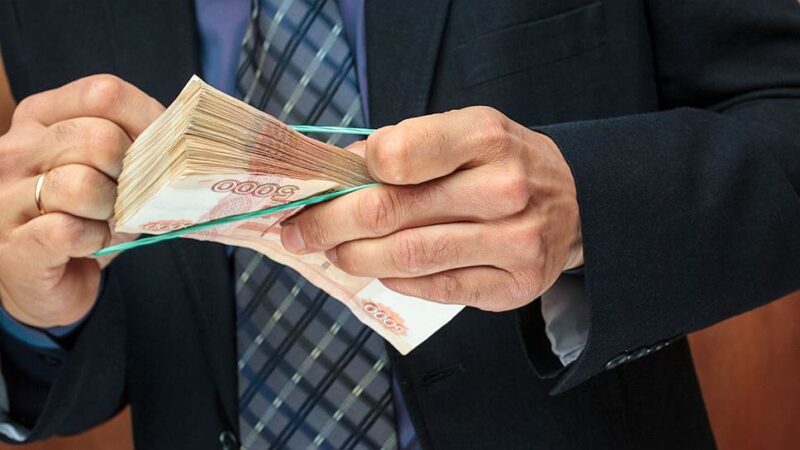 Сотрудники Тверского УМВД поймали крупного мошенника Начальник Тверского УМВД поймал крупного мошенника