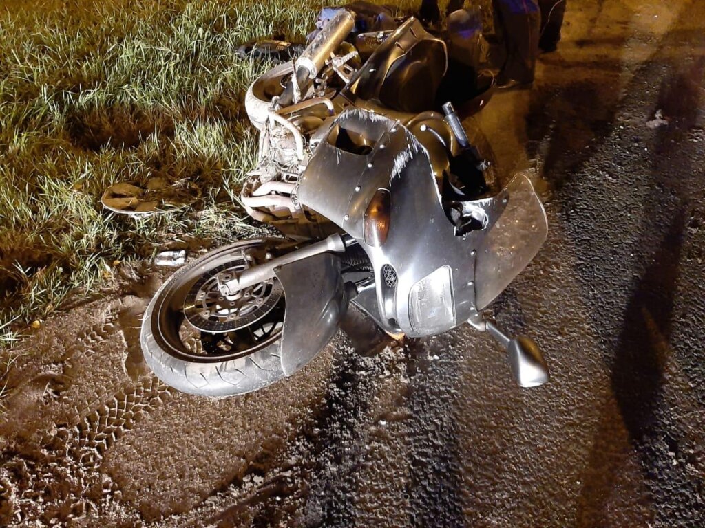 В Тверской области мотоциклист попал в аварию из-за нетрезвого водителя авто