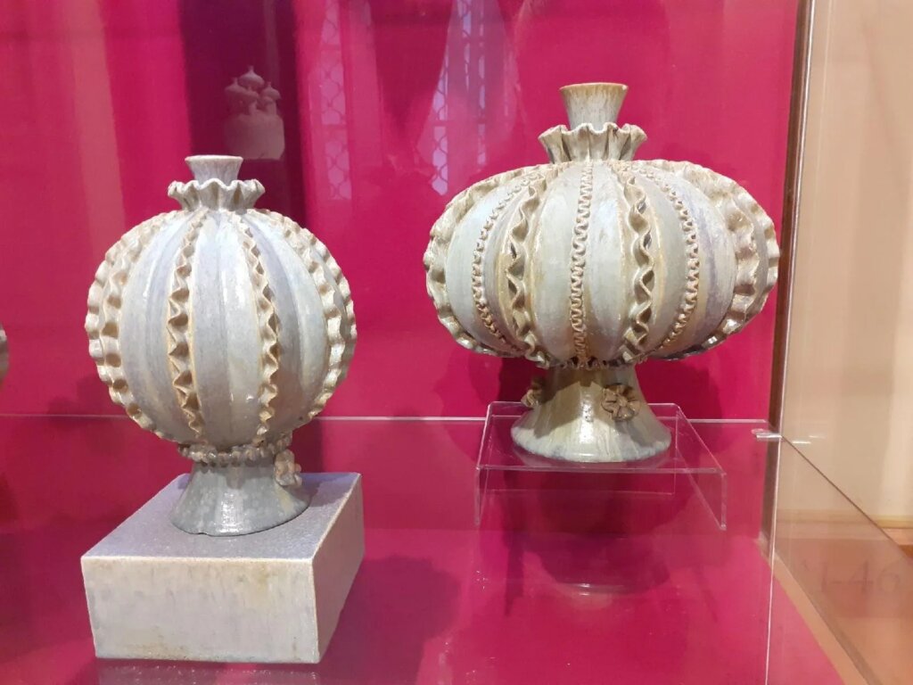 В Тверском императорском дворце работает небольшая выставка Льва Солодкова