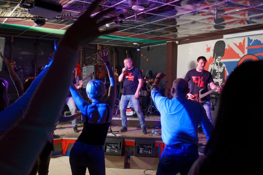 В тверском клубе с первым сольным концертом выступит группа Че В тверском клубе с первым сольным концертом выступит группа Че