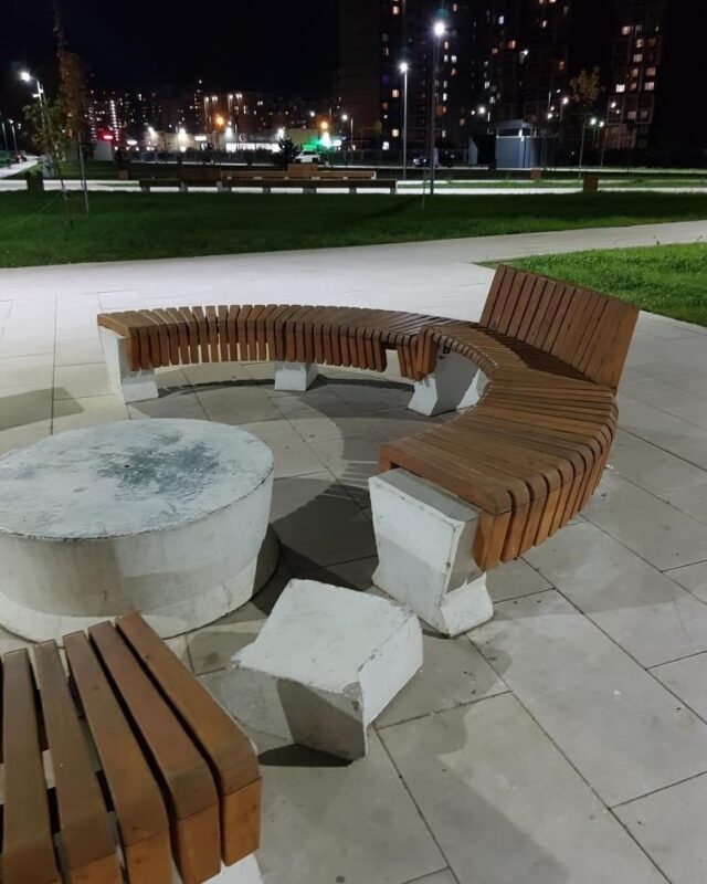 Вандалы нанесли серьёзный урон скверу в Южном