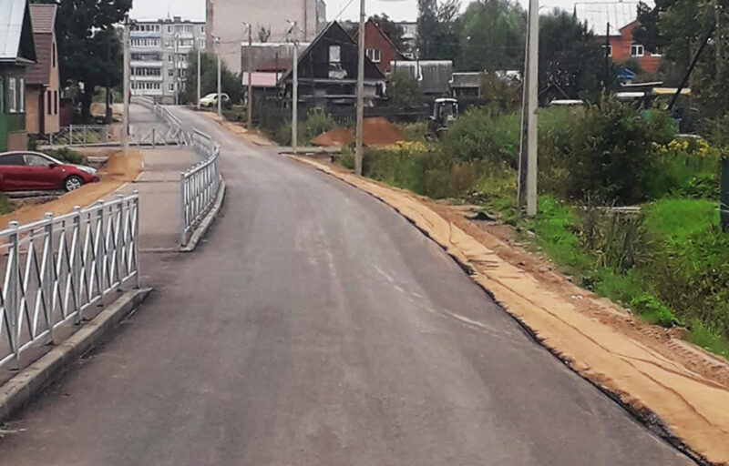 В Торопце отремонтировали дорогу на улице Ленина