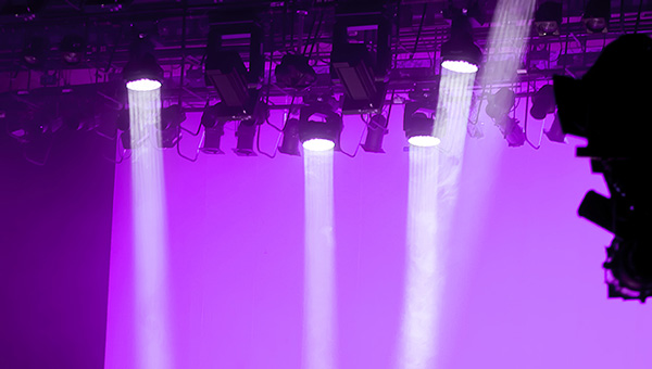 Тверской академический театр драмы постигла утрата: не стало художника по свету Михаила Семенова