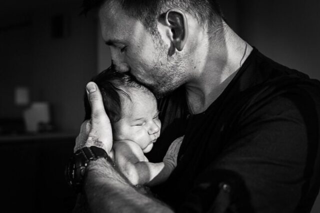 Жителей региона поздравили с Днём отца, который впервые отмечается в России