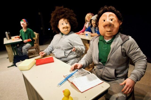 Спектакль с битбоксом: немецкие артисты сыграли в Тверском ТЮЗе Спектакль с битбоксом: немецкие артисты сыграли в Тверском ТЮЗе