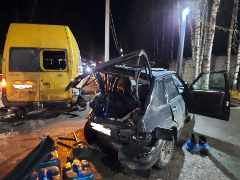 В Тверской области столкнулись четыре автомобиля