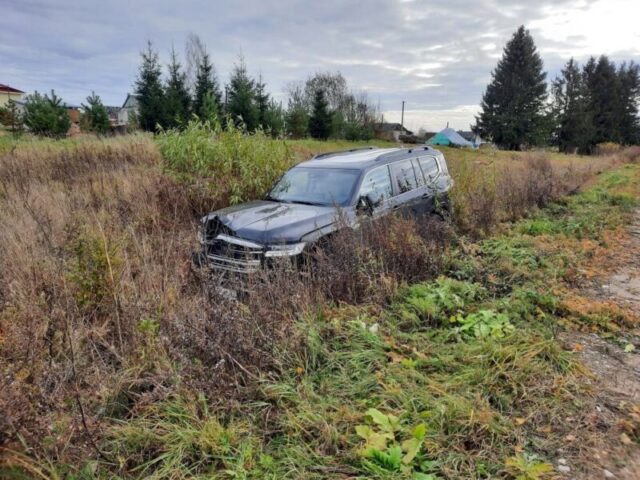 В Тверской области "гонщик" сбил пешехода насмерть В Тверской области "гонщик" сбил пешехода насмерть