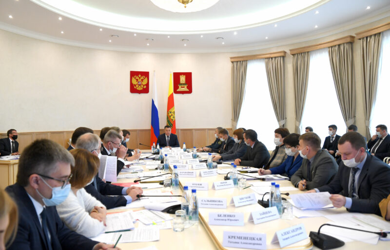 Глава региона Игорь Руденя провел совещание по вопросам деятельности Правительства Тверской области