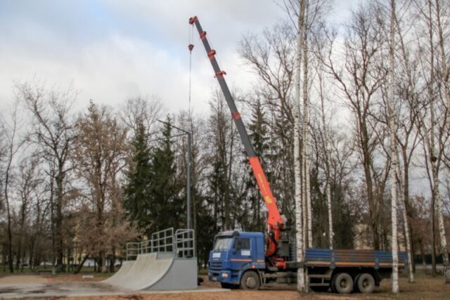 В Ржеве установили освещение для скейт-парка В Ржеве установили освещение для скейт-парка