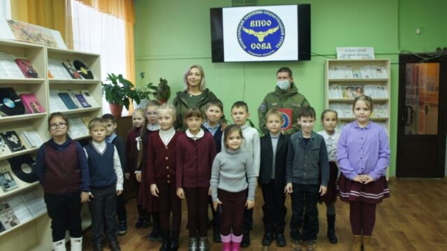 В Нелидово поисковики отряда ВПСО "Сова" провели встречу со школьниками