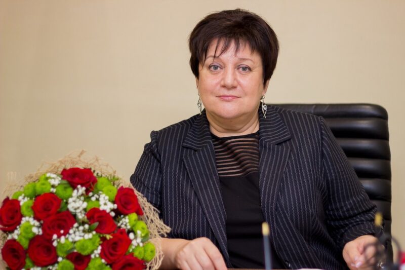 Глава Лихославльского района поздравила педагогов с Днем учителя Глава Лихославльского района поздравила педагогов с Днем учителя